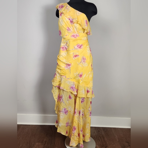 AMUR Vi yellow silk floral gown